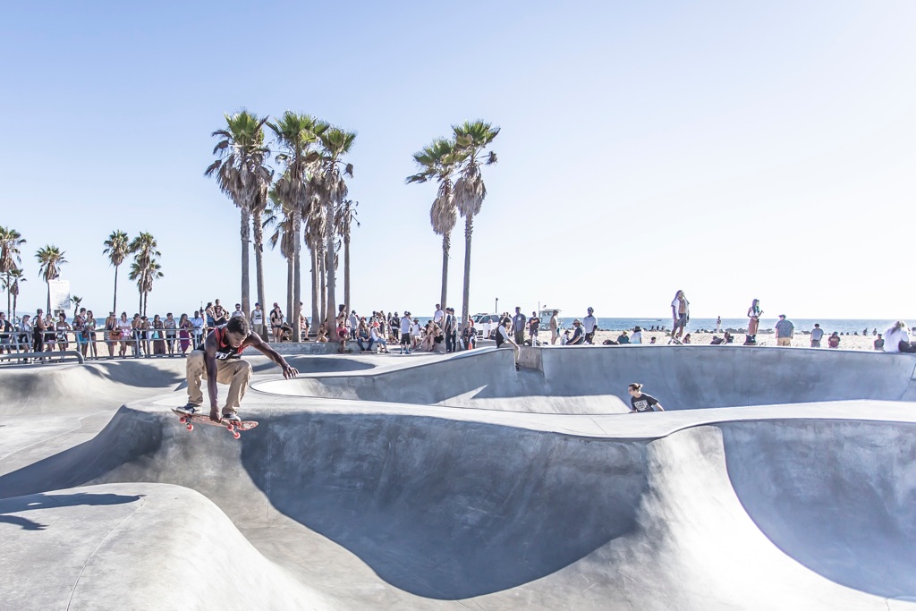 The Alchemists team is appearing in L.A. Beach for charity